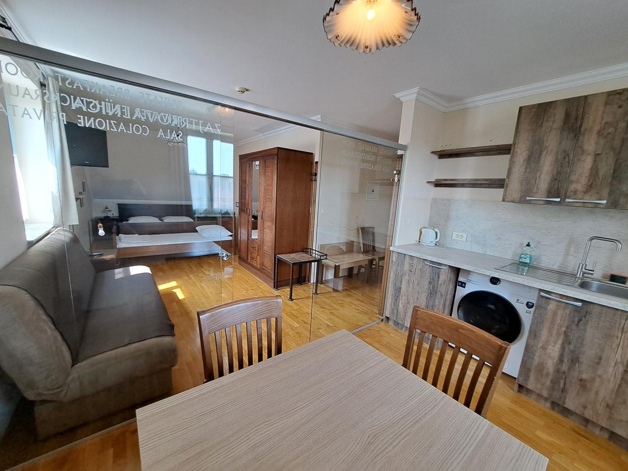 Parma Guesthouse & Apartments Maribor Dış mekan fotoğraf